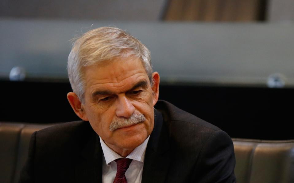 Ν.Τόσκας: Ο «στρατηγός» που άδειασε τους «στρατιώτες» του εν μέσω μάχης – Δύο χρόνια στην κυβέρνηση ΣΥΡΙΖΑ ήταν αρκετά για την μετάλλαξη του σε πολιτικό ανευθυνοϋπεύθυνο